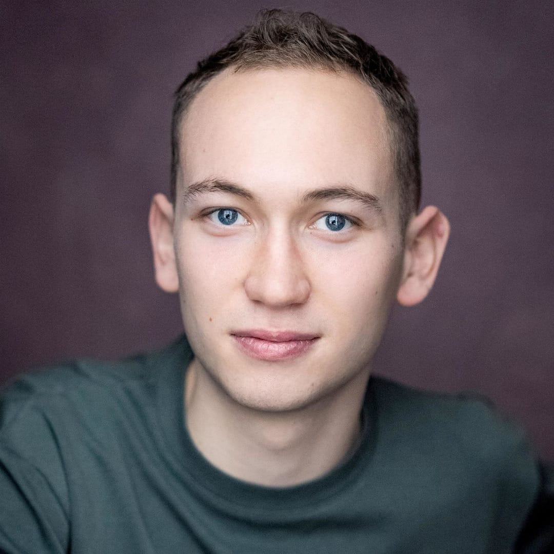 A headshot of actor Isaac Franklin.