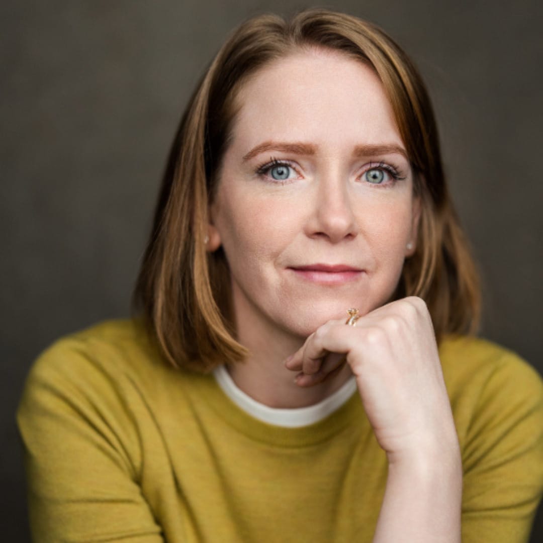 A headshot of actor Sophie Robinson.